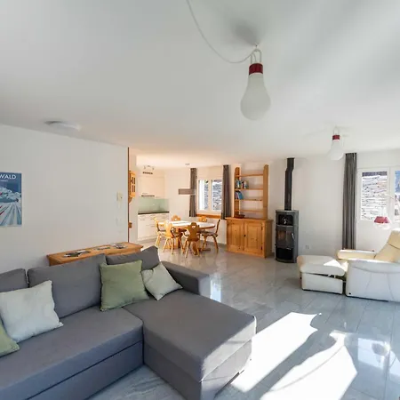 Mengelt, Apartmán Splügen